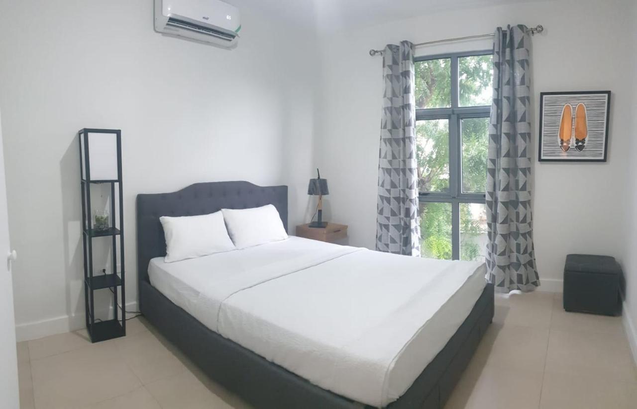 Parkhurst 1 Apartment Kingston Bagian luar foto